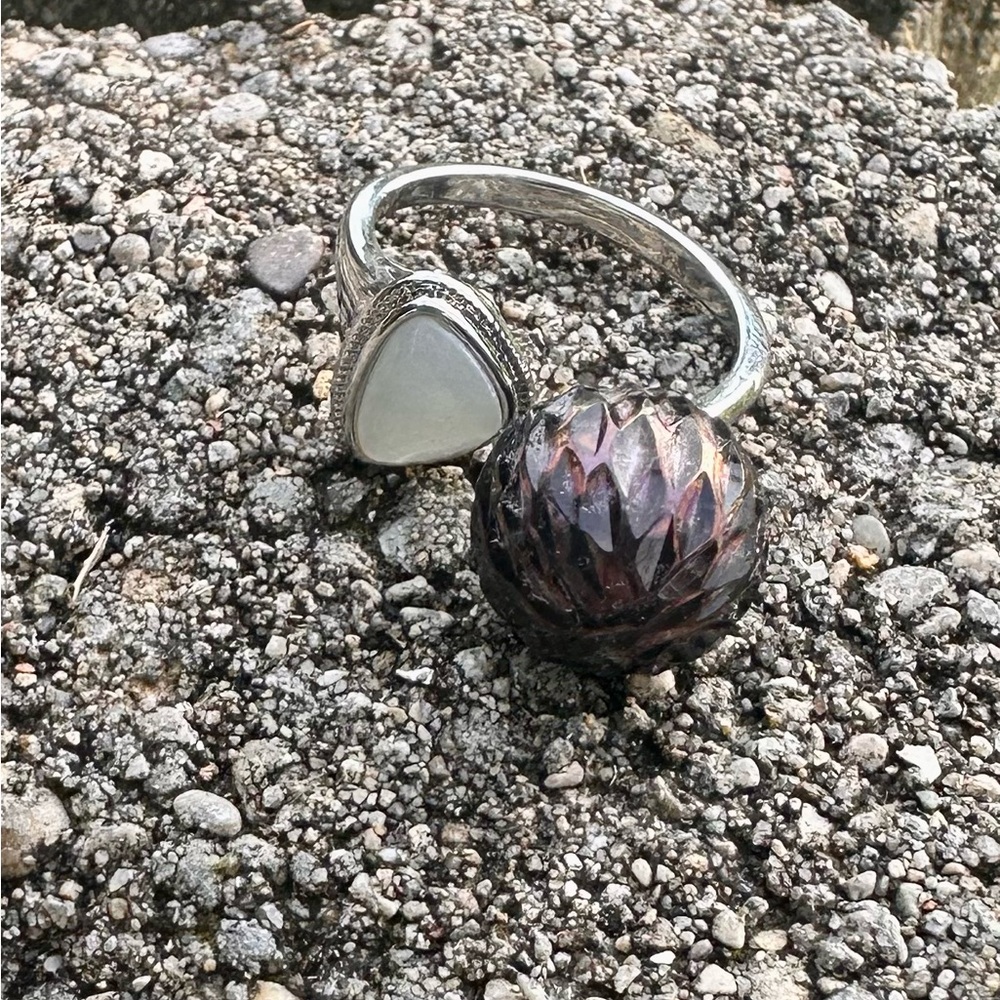 Adjustable Dragon scale Women's Ring with real shell side piece